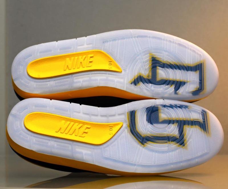 air-jordan-ii-low-marquette-5_o3s26z.jpg