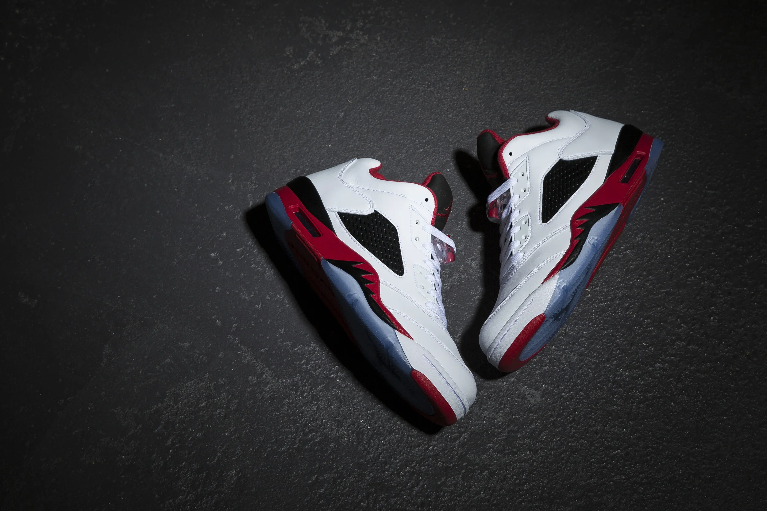 og-jordan-5-low-white-fire-red-1.jpg