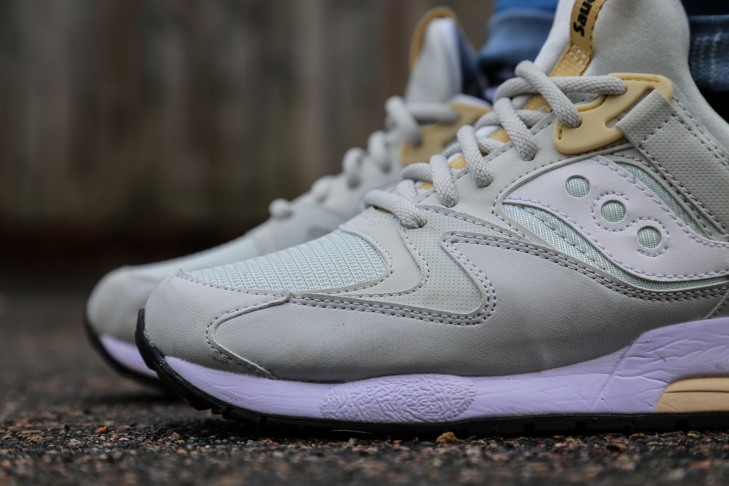 Exclusive Look at the Saucony GRID 9000 