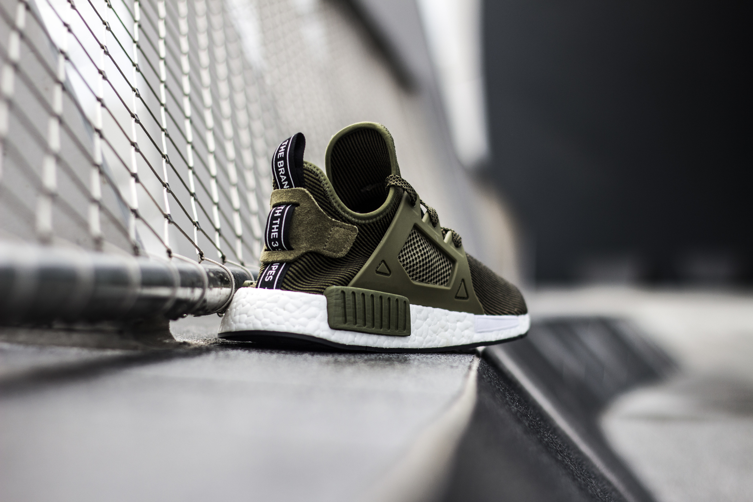 terciopelo Distracción Amperio Detailed Look at the Adidas NMD XR1 "Olive" — Sneaker Shouts