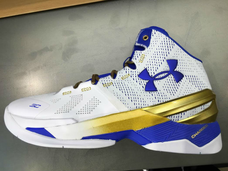 Under-Armour-Unveils-the-Curry-2-Gold-Rings-2.jpg