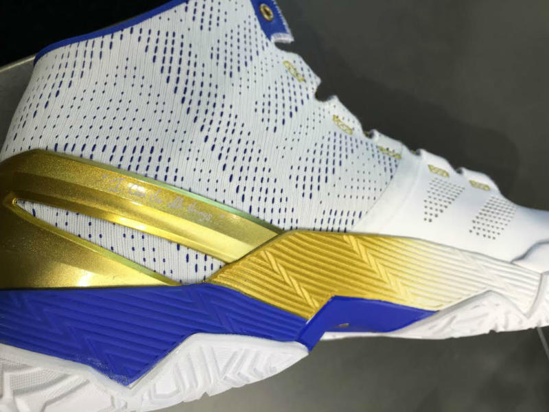 Under-Armour-Unveils-the-Curry-2-Gold-Rings-4.jpg