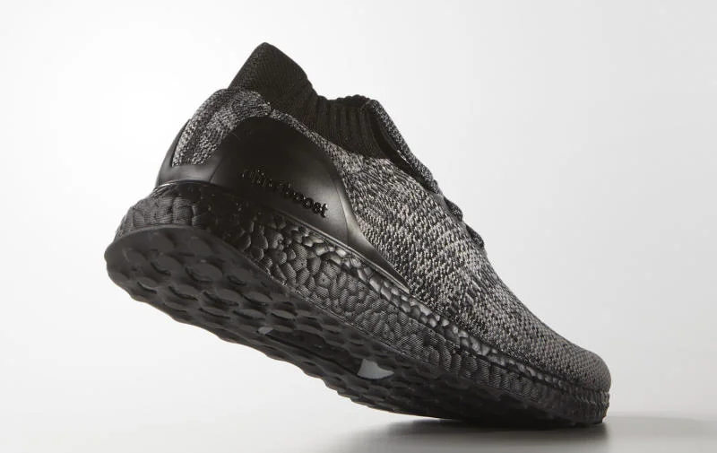 black-uncaged-adidas-ultra-boost_02.jpg