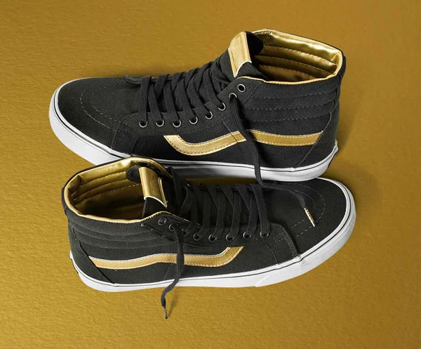 Vans-Gold-Collection-2.jpg