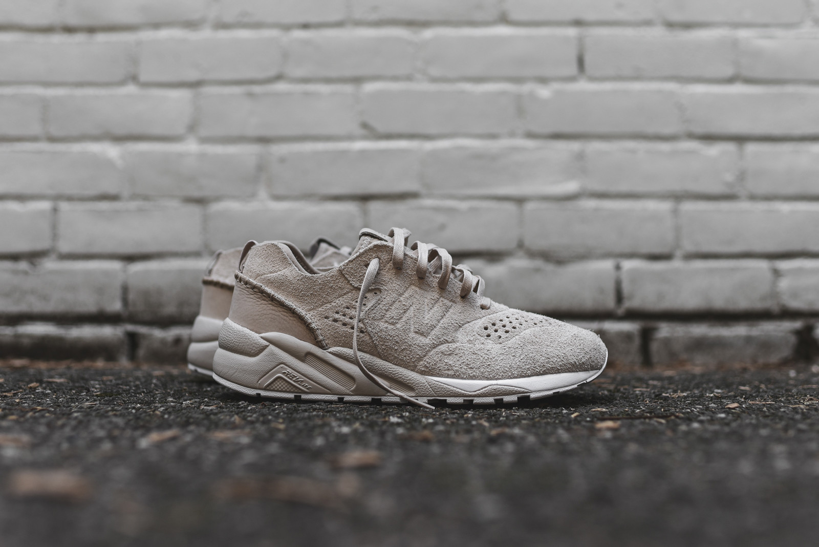 new balance 580 wings and horns