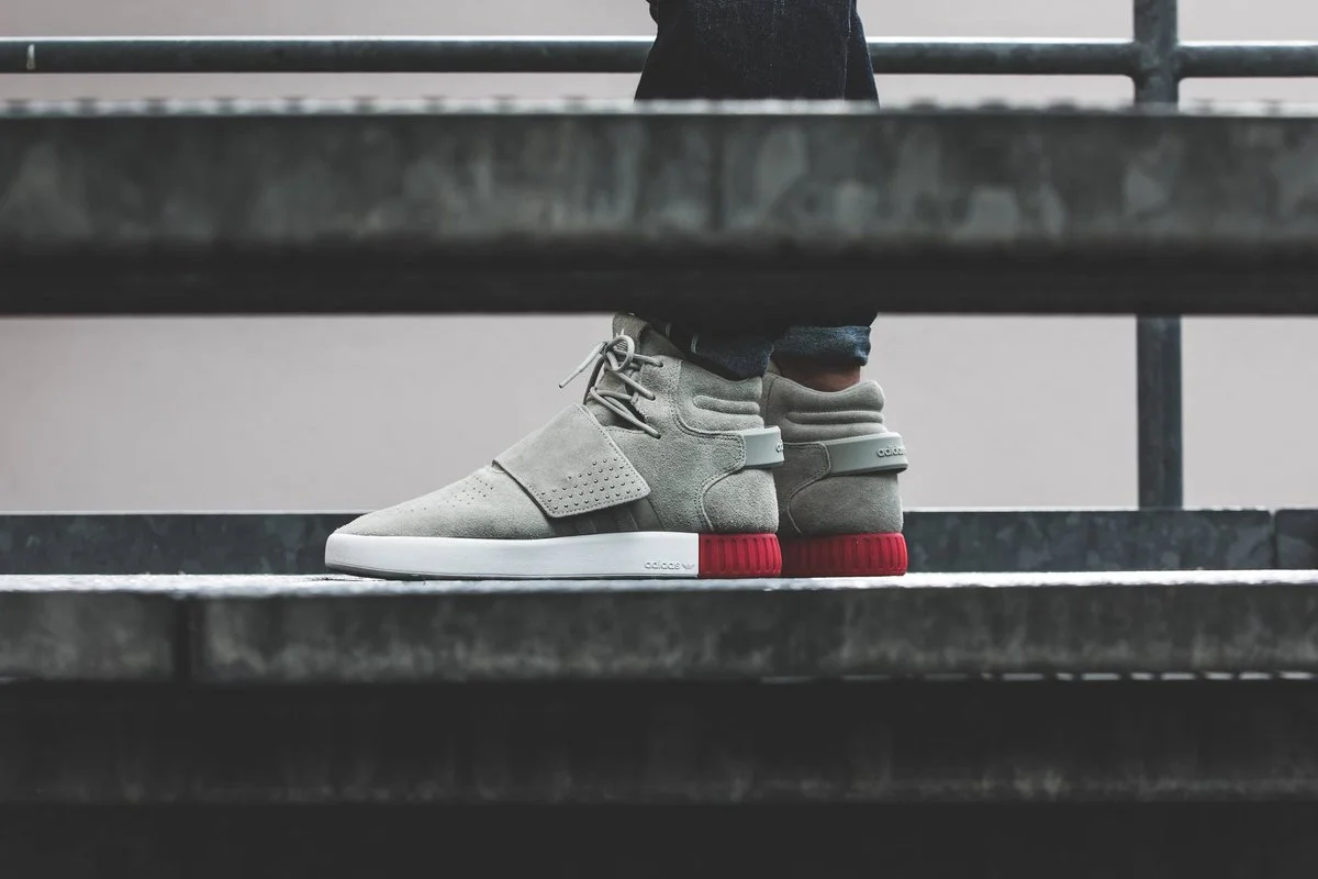 adidas tubular invader strap sesame