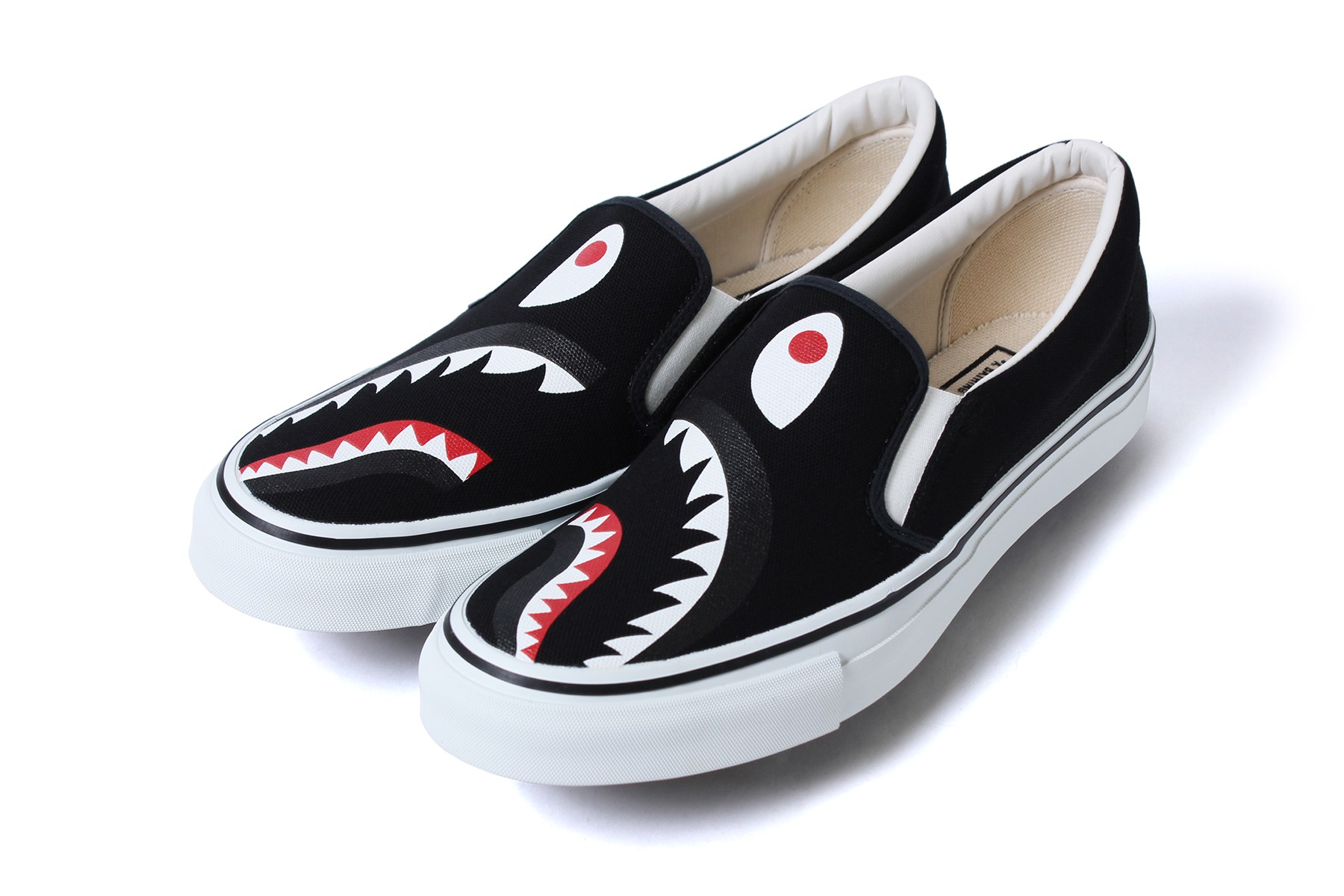 bape-shark-footwear-slip-on-yank-sta-1.jpg