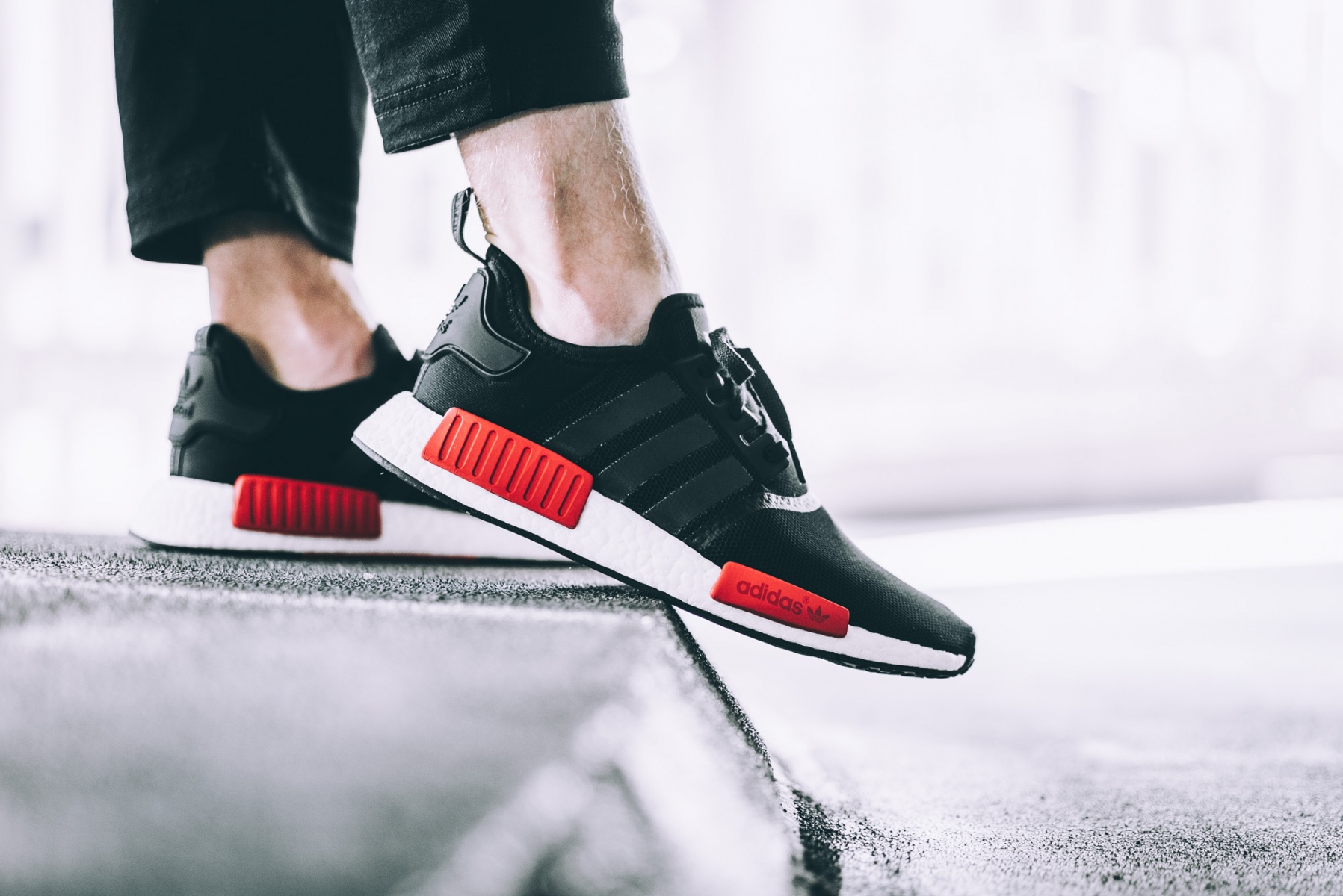 Restock: adidas NMD R1 \