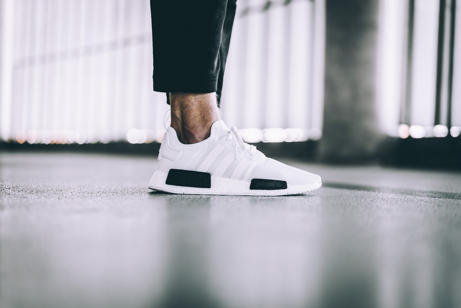 adidas nmd r1 white with black