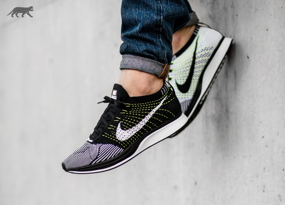 Armonía cocaína Gratificante Nike Flyknit Racer "Black/Volt" Under Retail — Sneaker Shouts