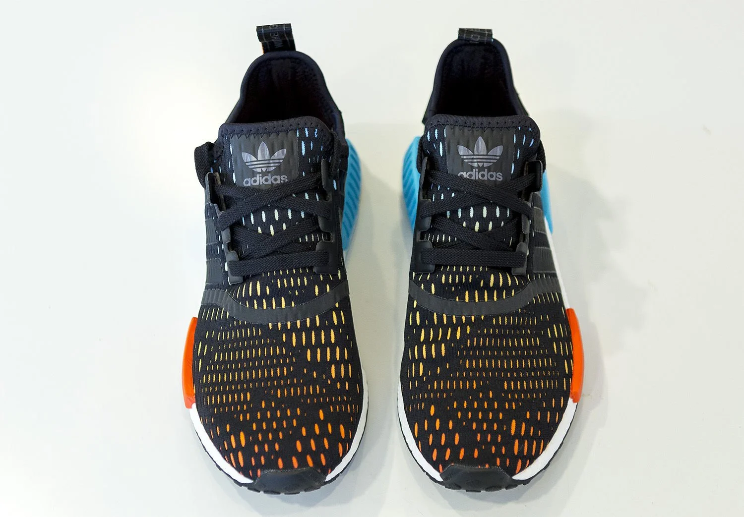 adidas nmd r1 rainbow