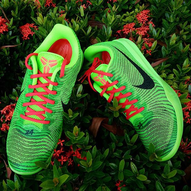 docena Cosquillas Escéptico Nike Kobe Mentality 2 "Grinch" Under Retail — Sneaker Shouts
