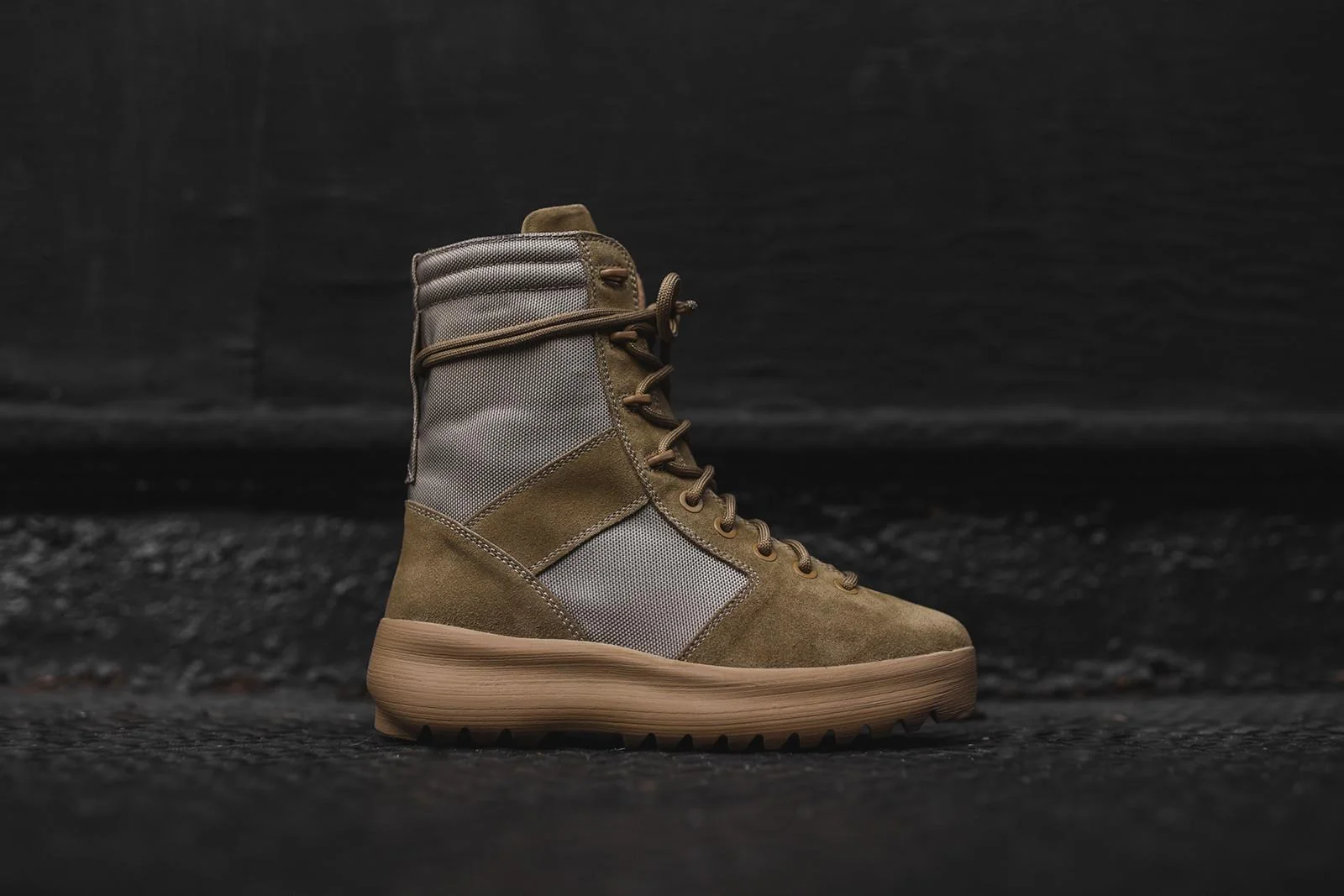 Yeezy_YZY_SZN_3_Boots_6974.progressive.jpg