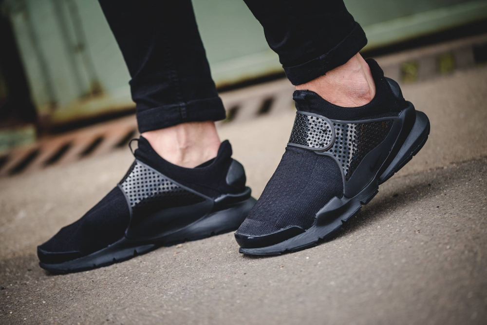 nike sock dart black