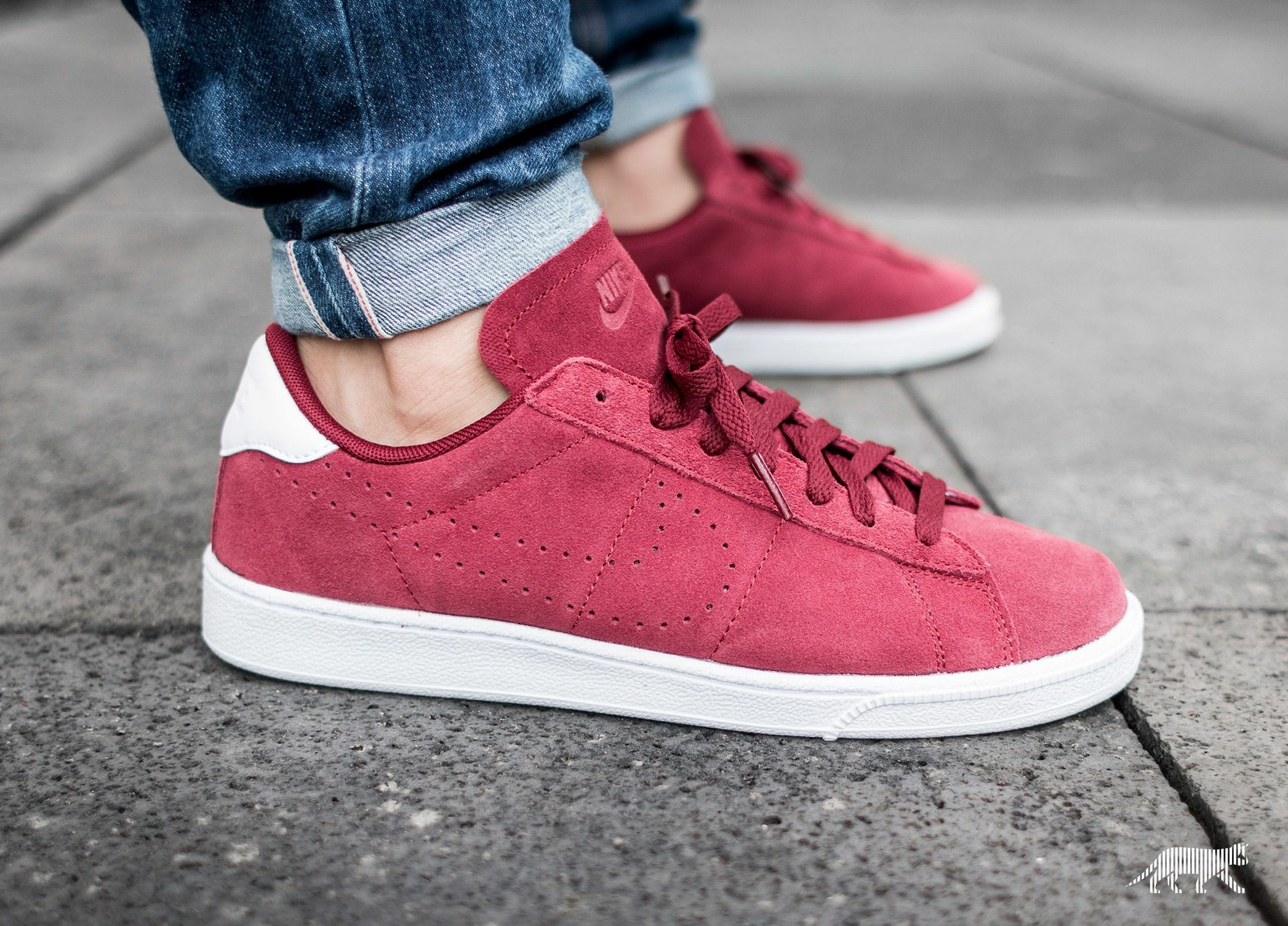Nike tennis classic red clearance
