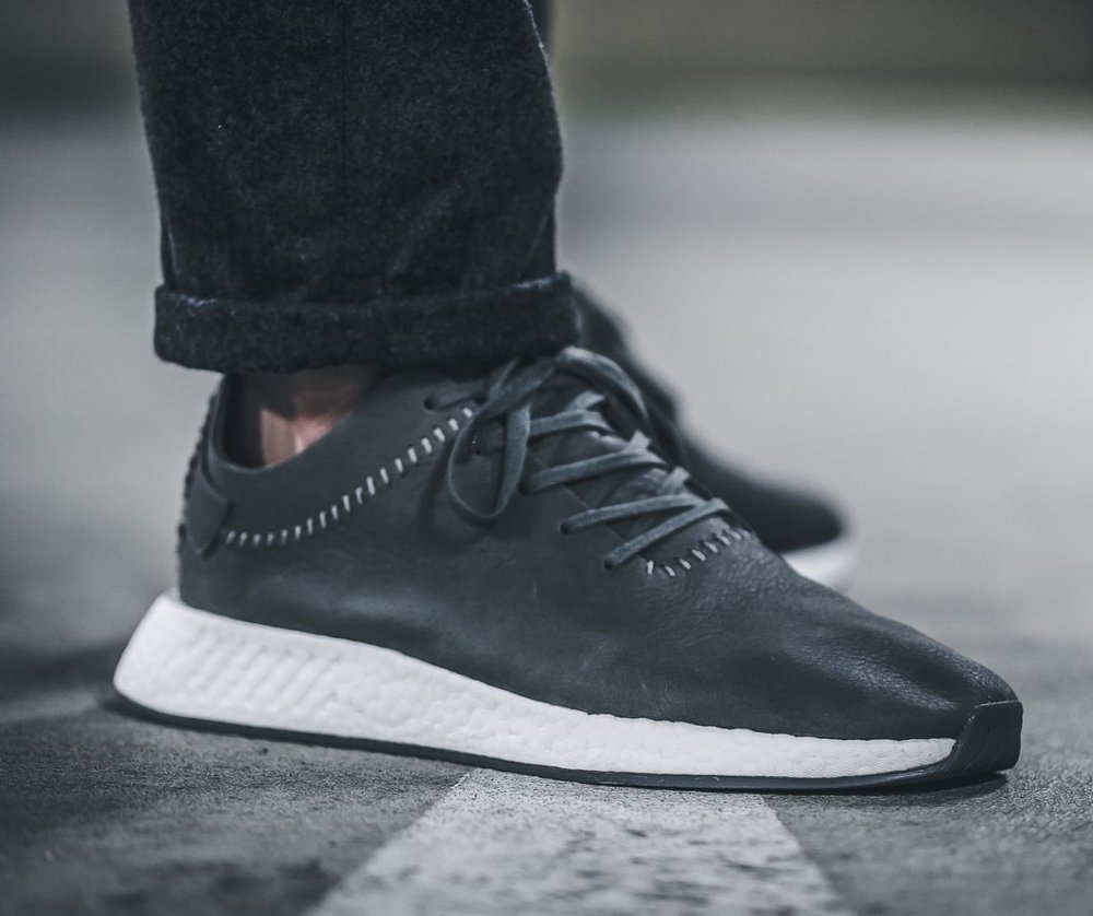 let at håndtere Tentacle læser On Sale: Wings + Horns x adidas NMD R2 Leather "Ash" — Sneaker Shouts