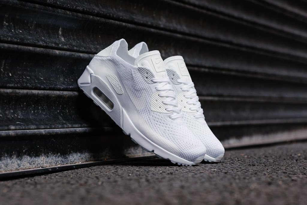 air max 90 flyknit white