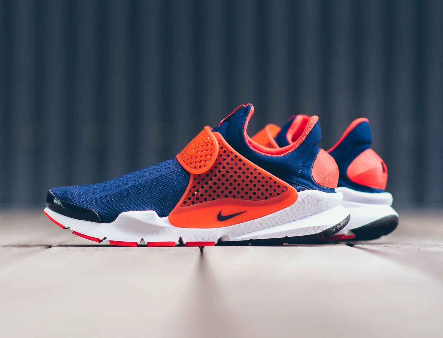 nike sock dart orange