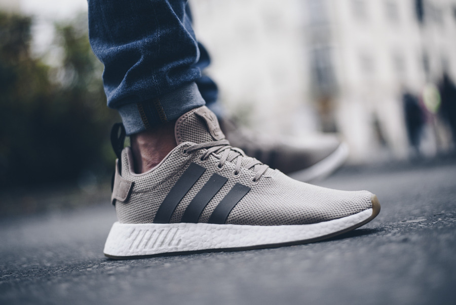 Nmd r2 khaki online