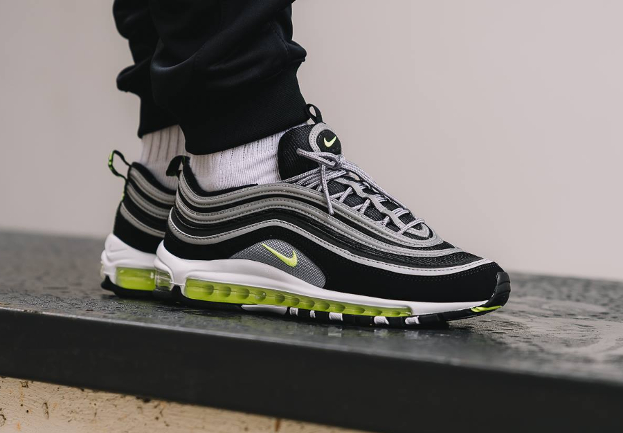 Inútil cortar veterano Now Available: Nike Air Max 97 OG Japan "Volt" — Sneaker Shouts