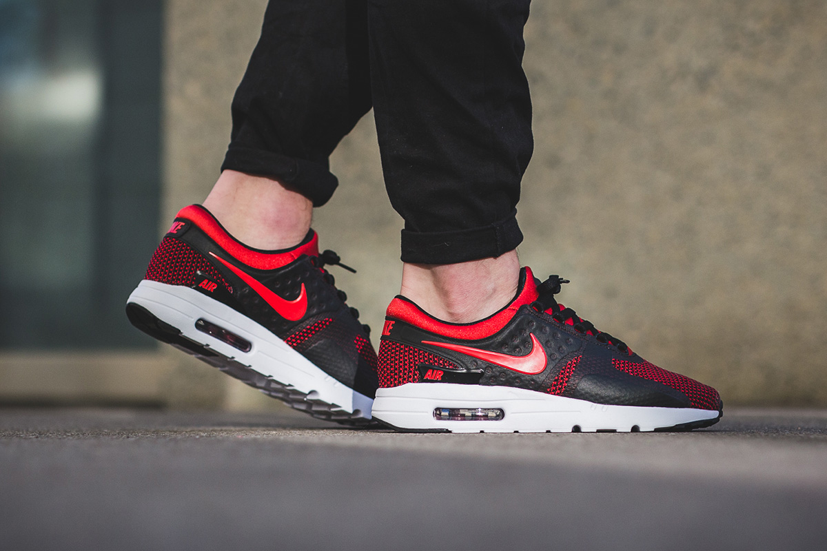 air max zero red and black