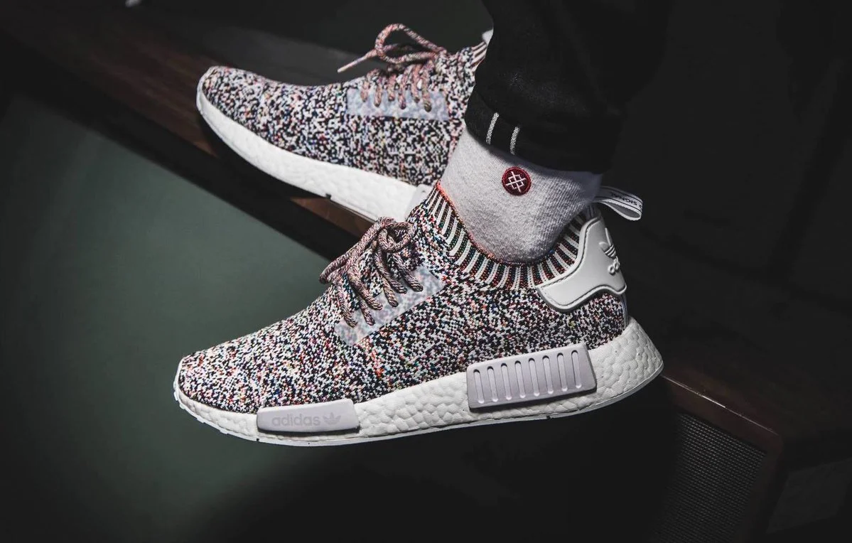 nmd r1 color static