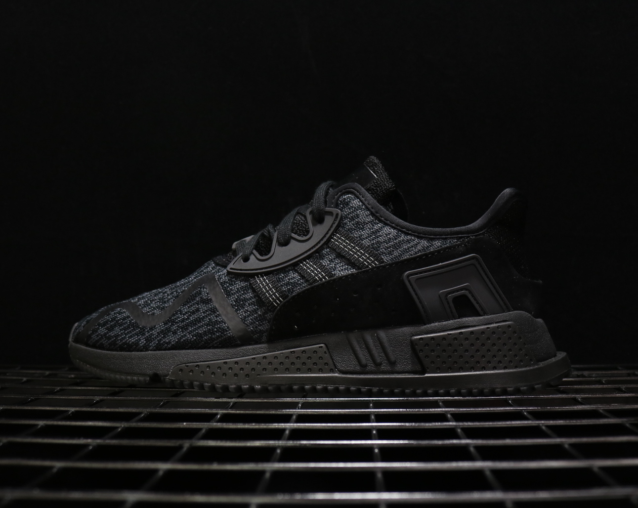 eqt cushion adv triple black