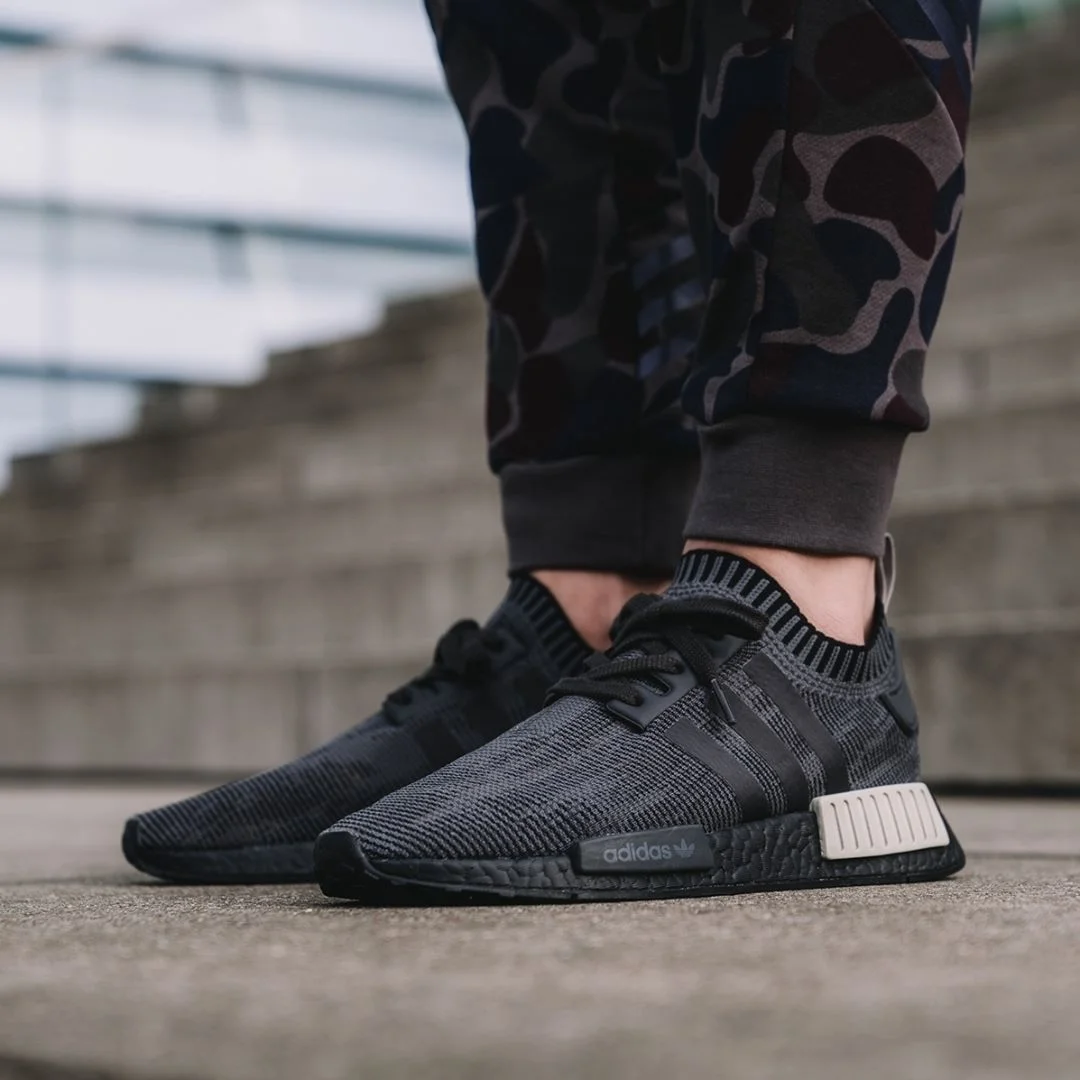 black and grey nmd r1