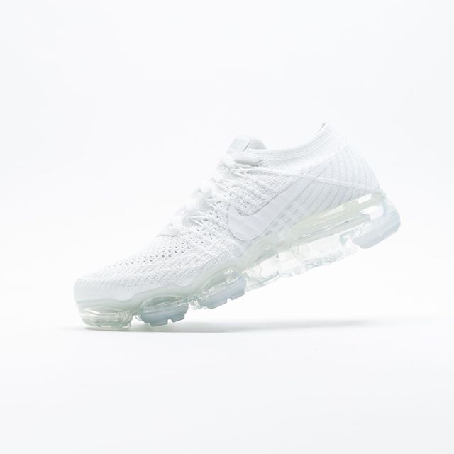 On Sale: Women's Air VaporMax Flyknit "White" — Sneaker Shouts