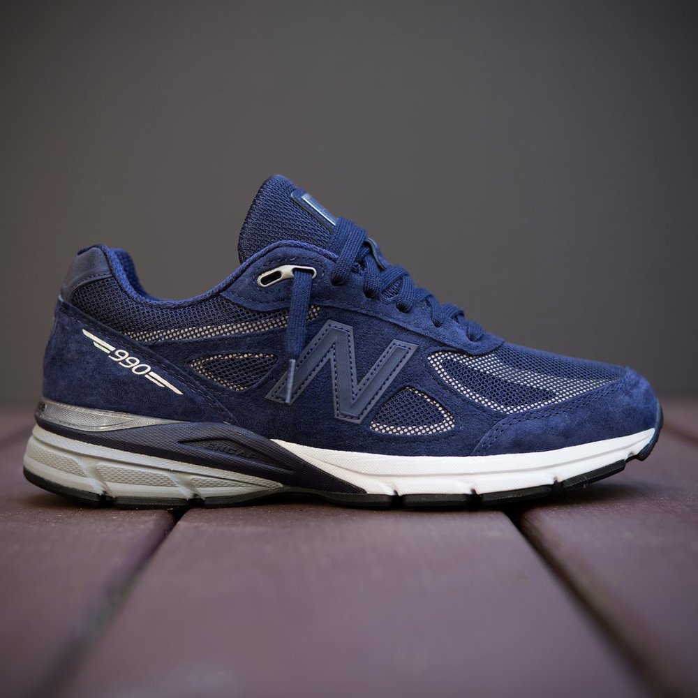 tal vez Mal adolescente On Sale: New Balance 990v4 "Navy/Reflective" — Sneaker Shouts