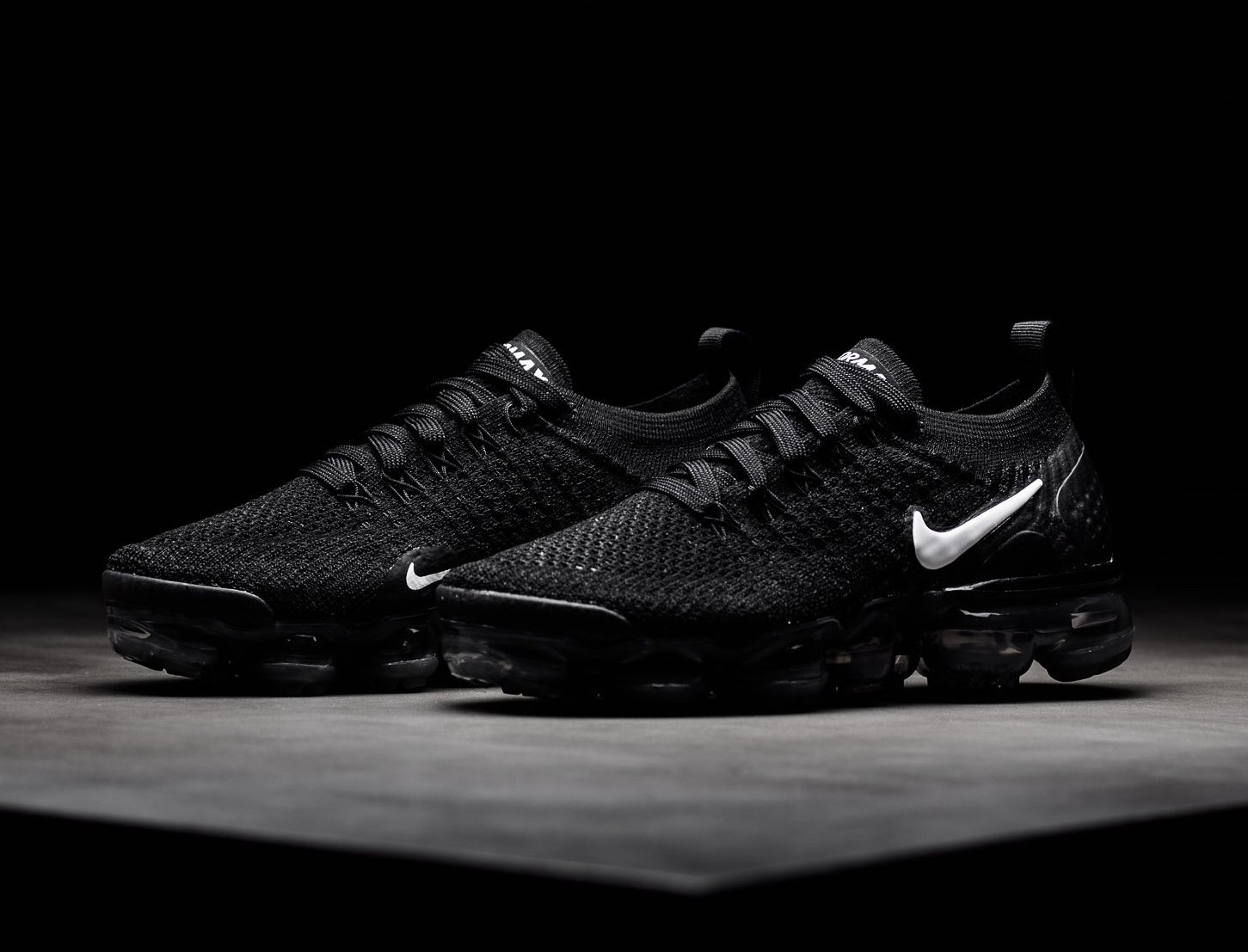 womens vapormax flyknit 2 black