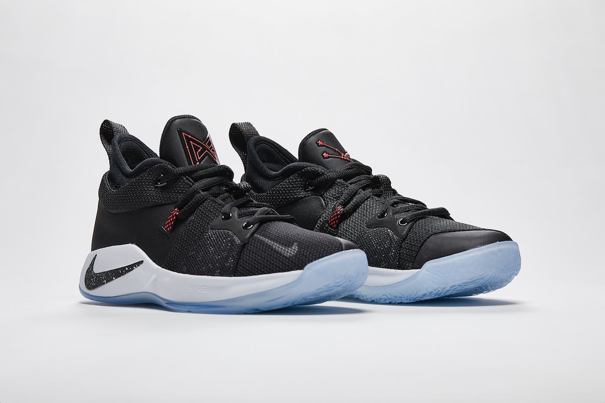 lebron bball shoes