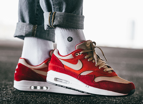red curry air max 1