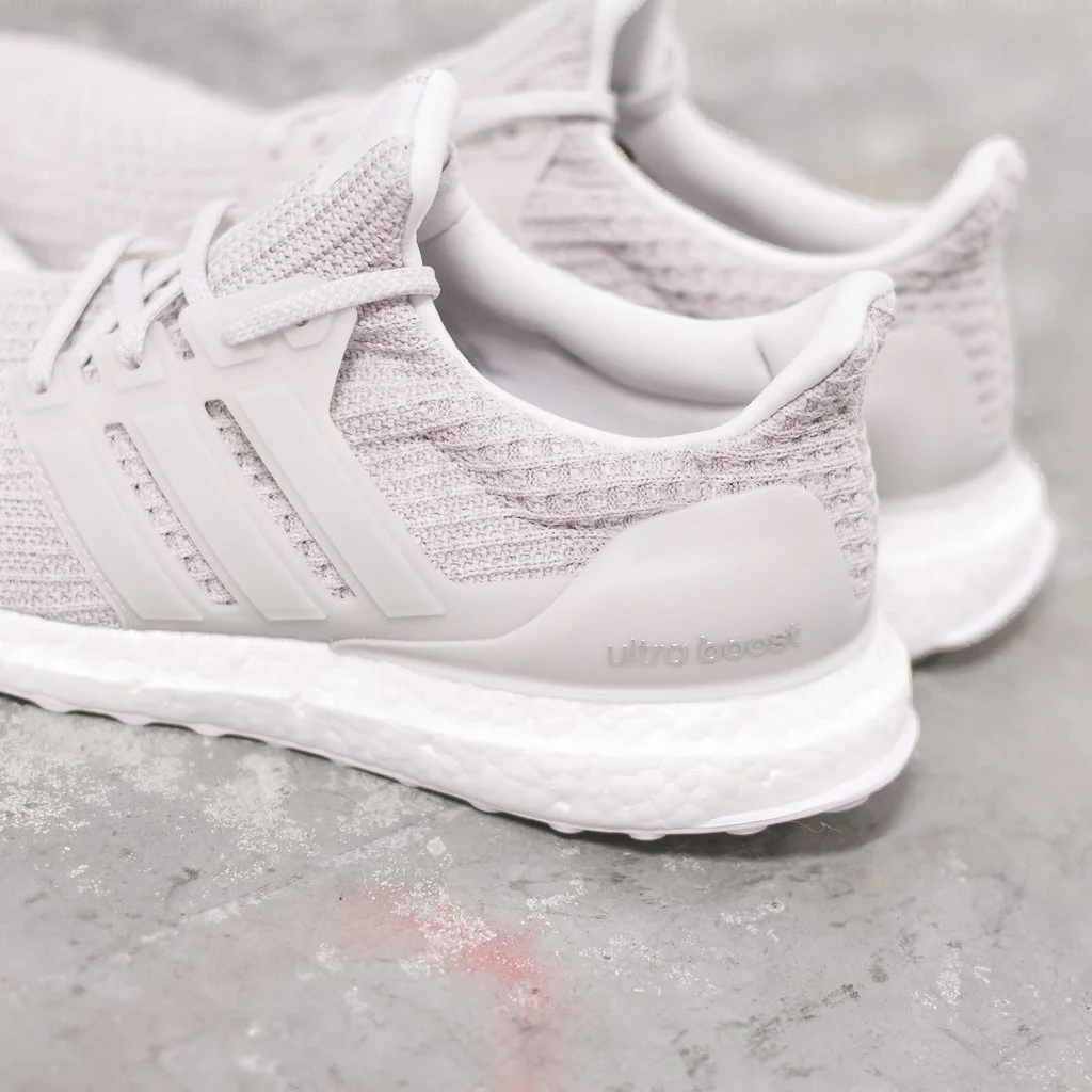 ultra boost 4.0 chalk