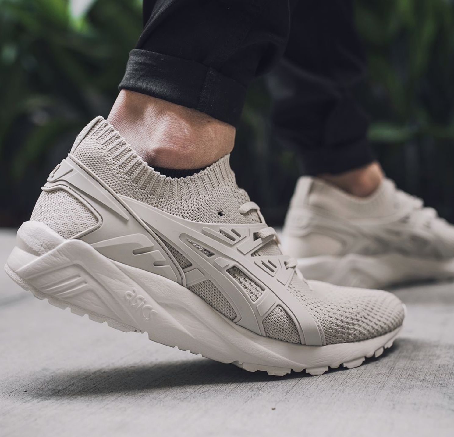 On Sale: 70% OFF the ASICS Gel Kayano Knit Low — Shouts