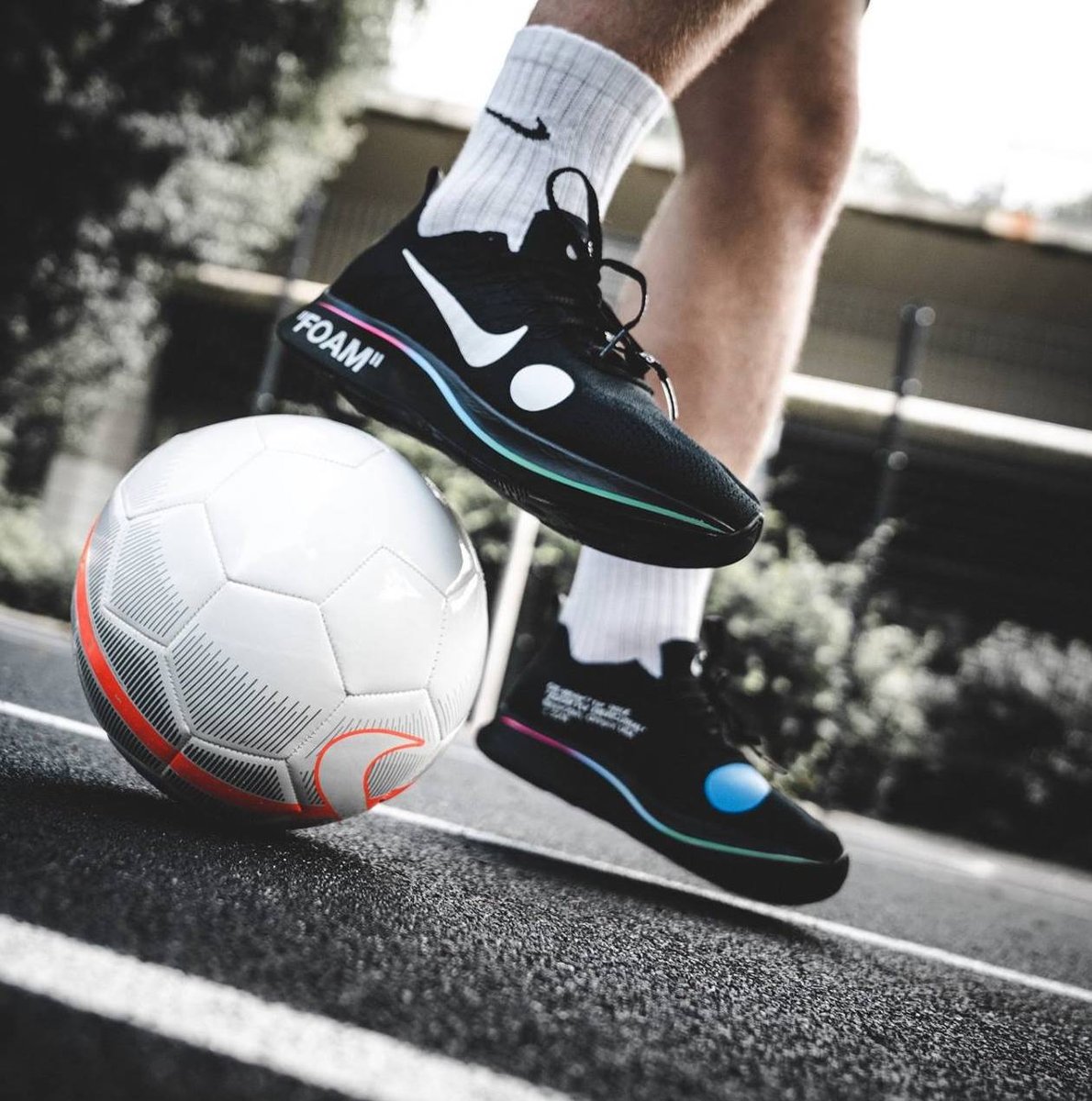 OFF-WHITE x Nike Zoom Fly Mercurial 