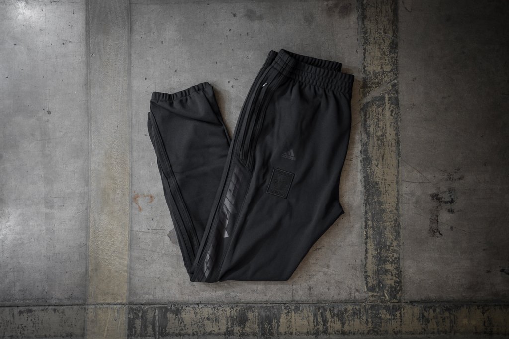 Calabasas sweatpants best sale black