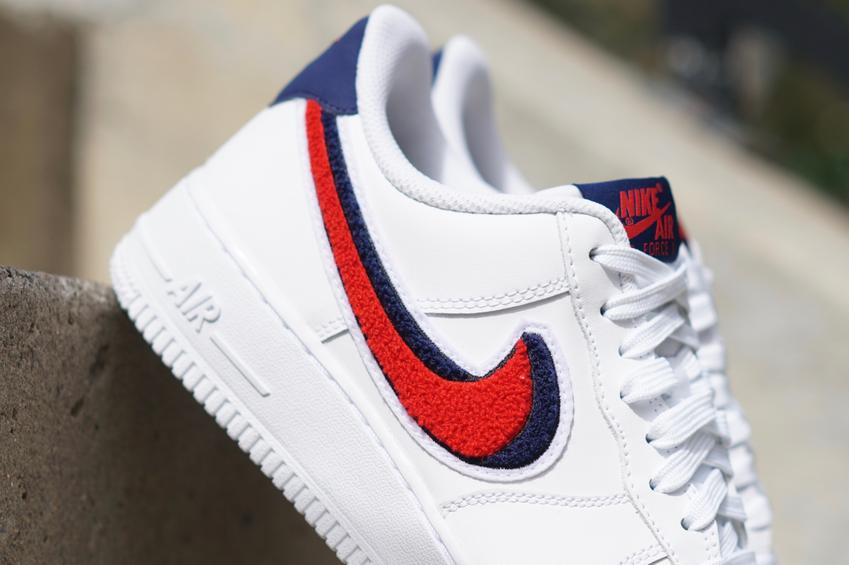 Jabeth Wilson psicología alivio Now Available: Nike Air Force 1 Low "Chenille Swoosh" — Sneaker Shouts