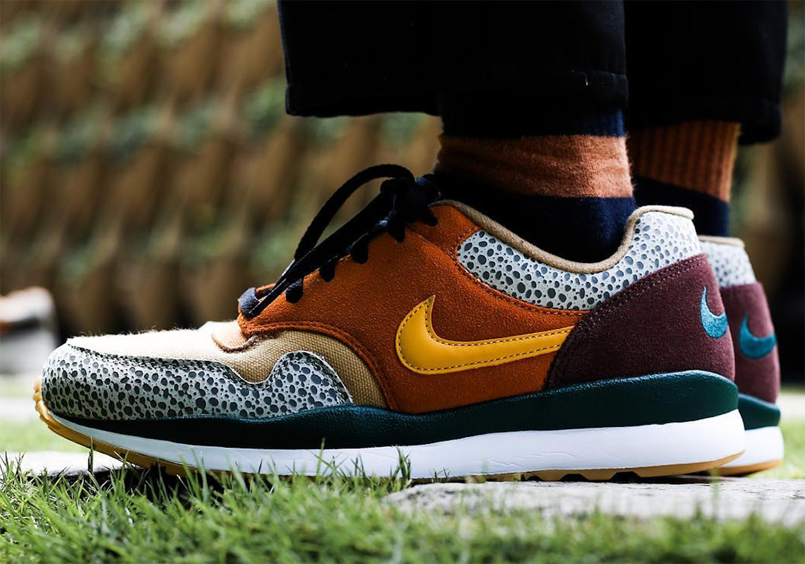 nike air safari se sneaker