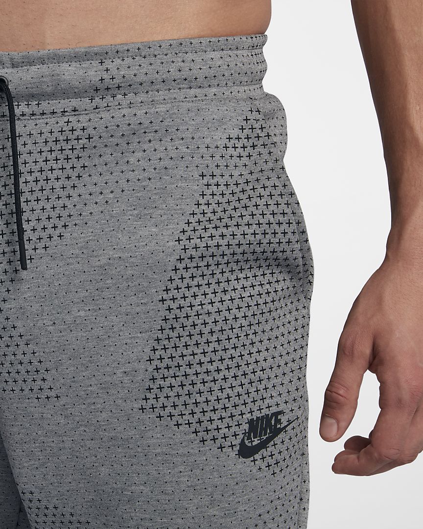 sportswear-tech-fleece-mens-shorts-2pRdDW-3.jpg
