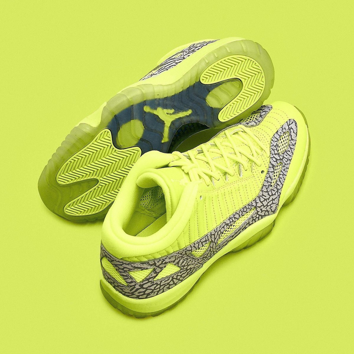 Jordan 11 ie highlighter pack online