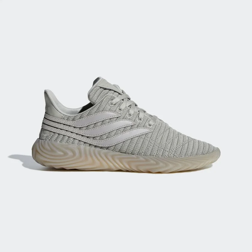 Sobakov_Shoes_Grey_BB8079_01_standard.jpg