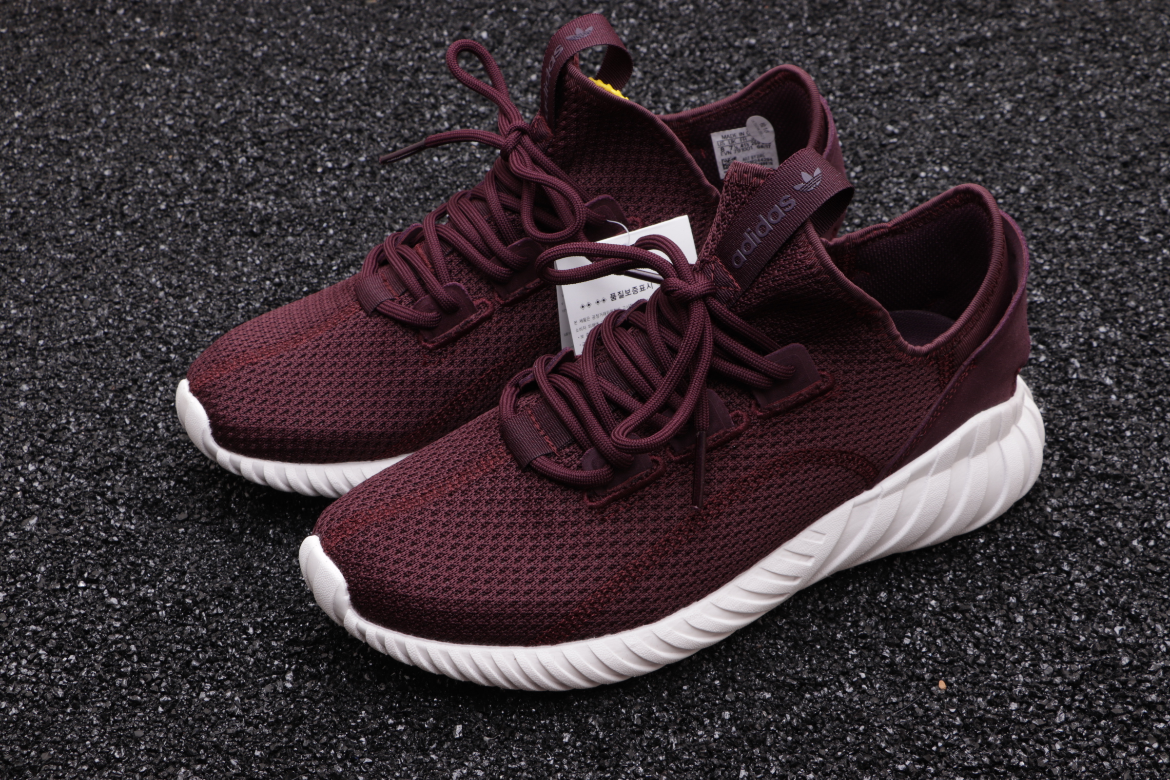 tubular doom sock maroon