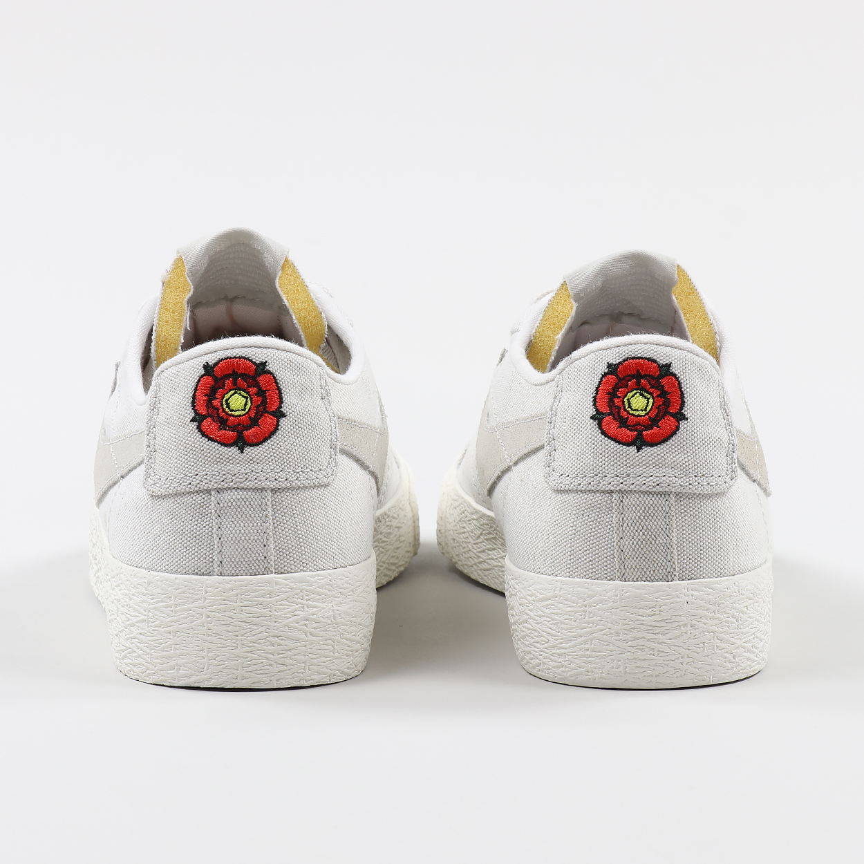 Nike sb lance mountain english rose hot sale