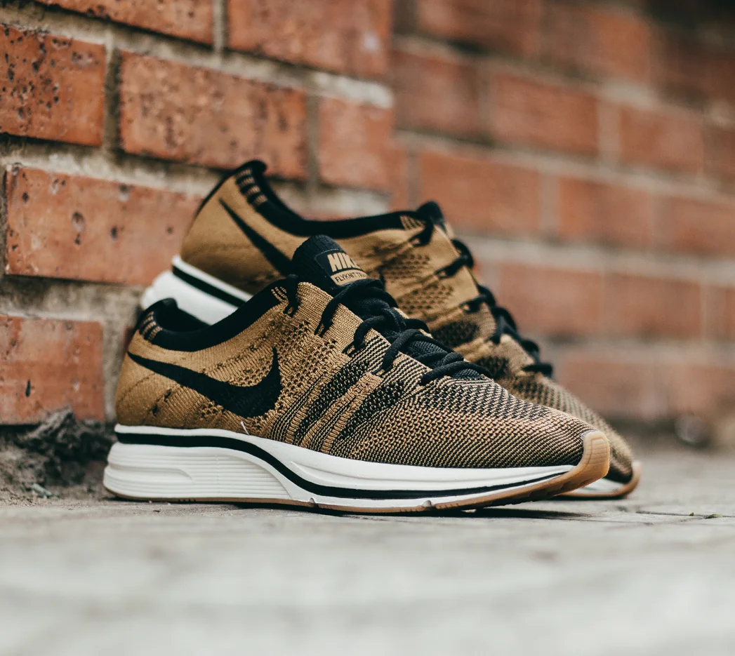 nike flyknit trainer brown