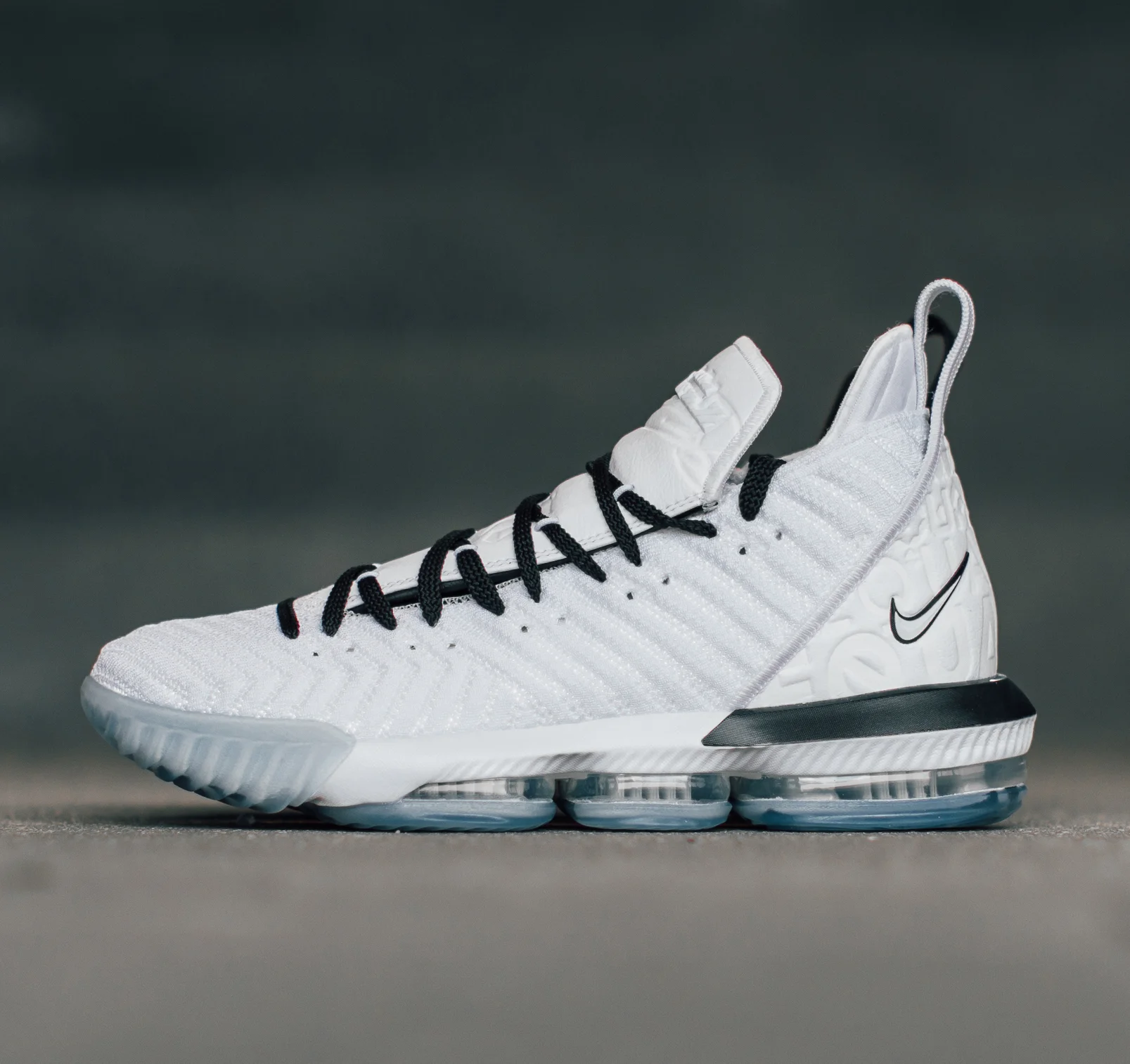 lebron 16 qs