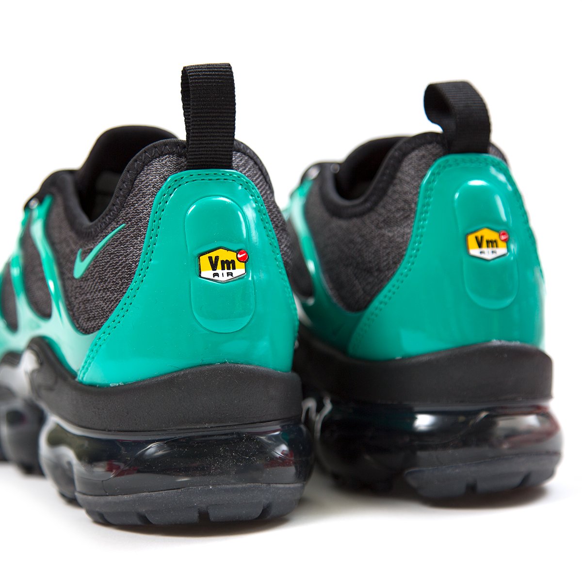 vapormax plus emerald