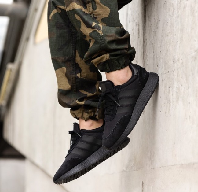 adidas i 5923 triple black