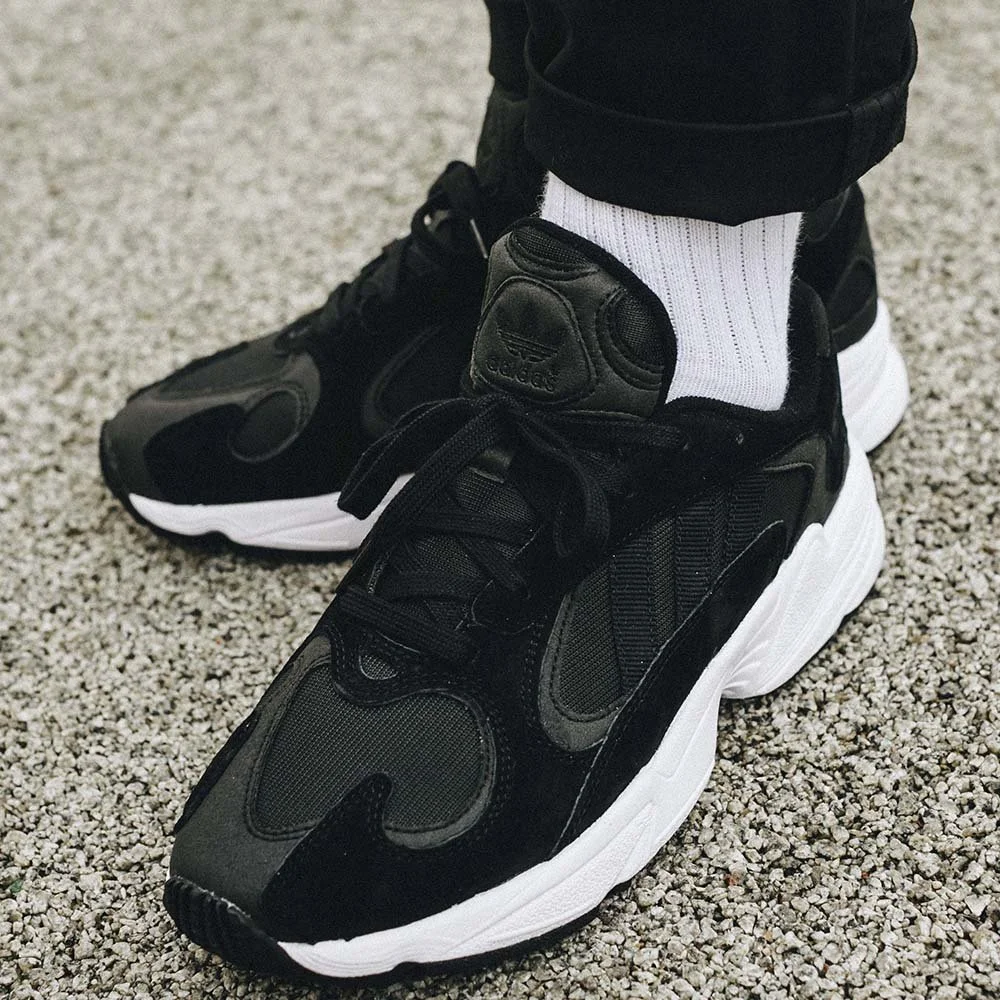 black yung 1 adidas