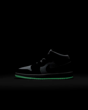 jordan 1 mid se glow in the dark